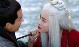 白发35集在线观看,揭秘神秘身世，命运转折点即将到来！